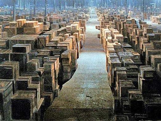 Warehouse scene from Raiders Of The Lost Ark

Directed by Steven Spielberg

© Lucasfilm - 1981